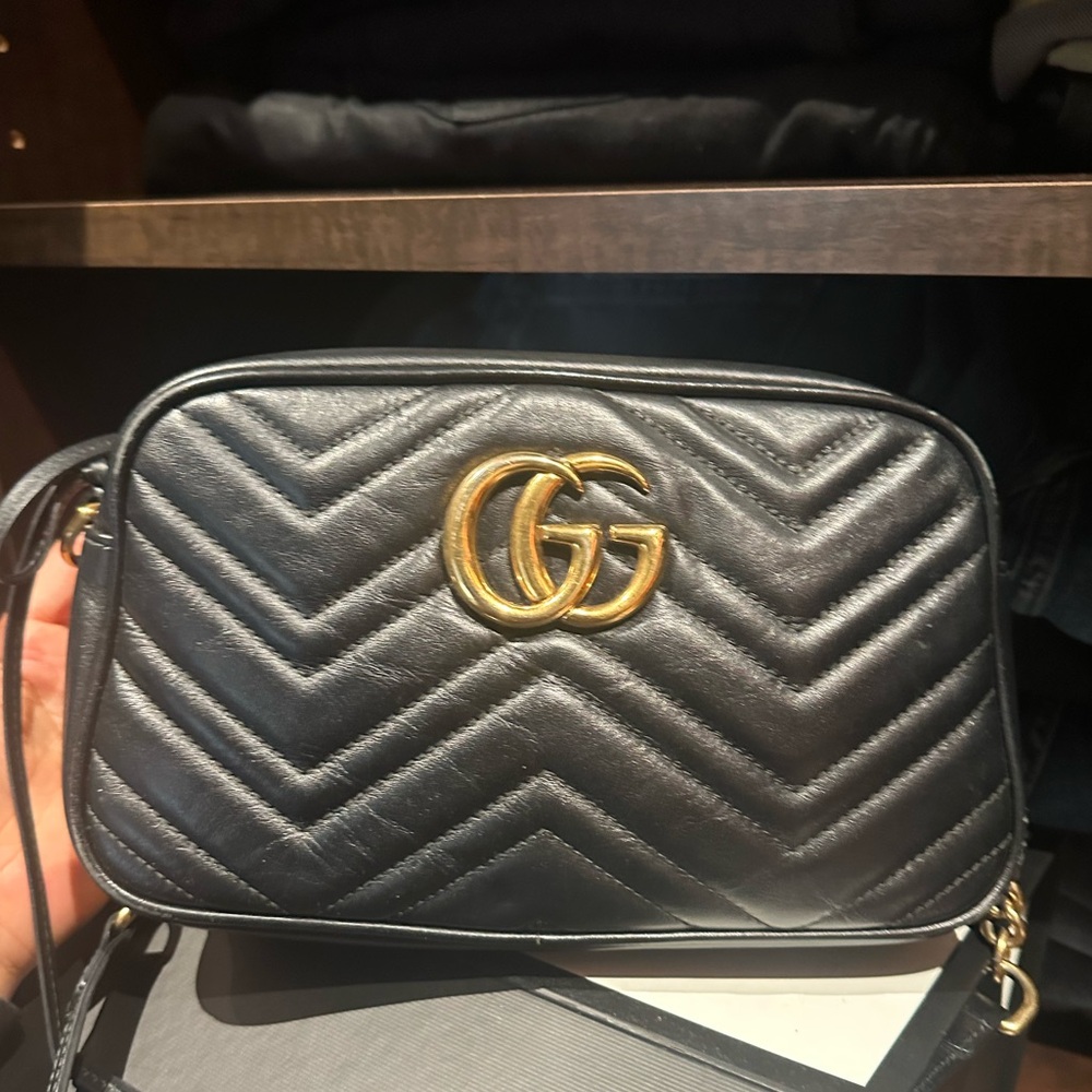 Gucci Black and Gold Crossbody Bag with Quilted Leather 100% authentic